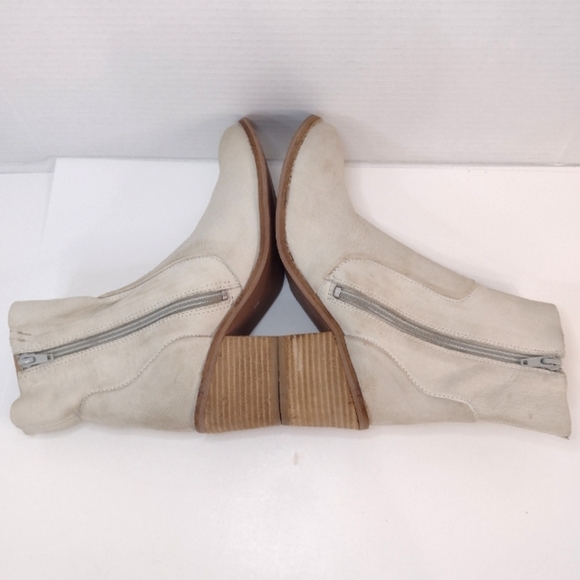 Chic Cream Ankle Booties - Picture 8 of 16